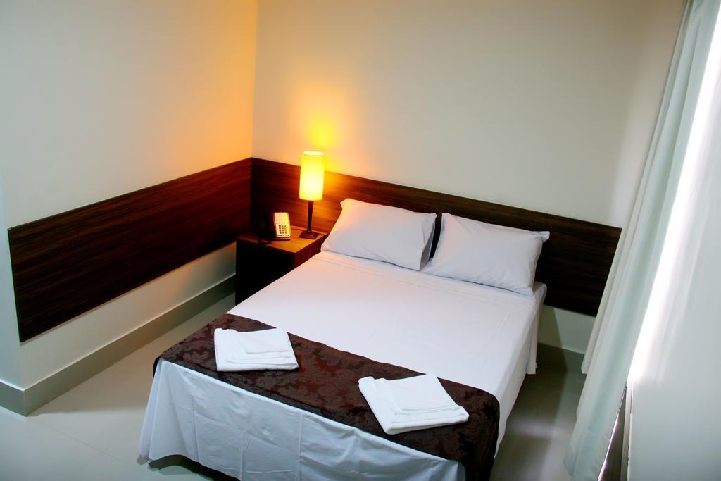 Hotel Belugi Goiânia Værelse billede